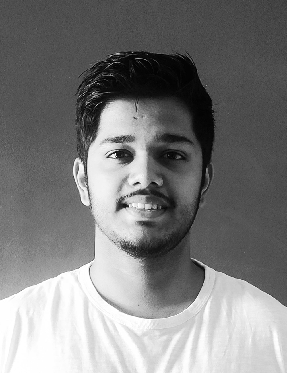 Sumeet Pandhare's portrait photo.